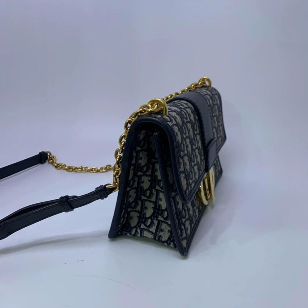 Dior Women Pre-Loved Bag Very Good Condition - Picture 4 of 9
